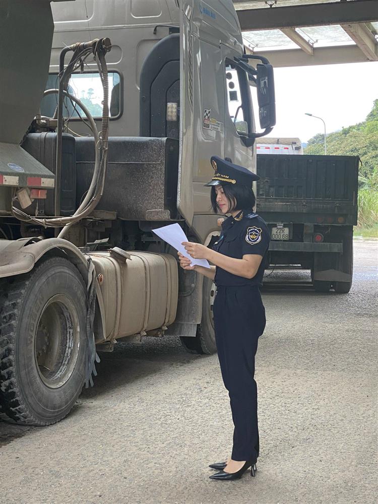 Hà Tĩnh: ·Chi Cục Hải quan Cầu Treo hoàn thành chỉ tiêu nộp thu Ngân sách năm 2023